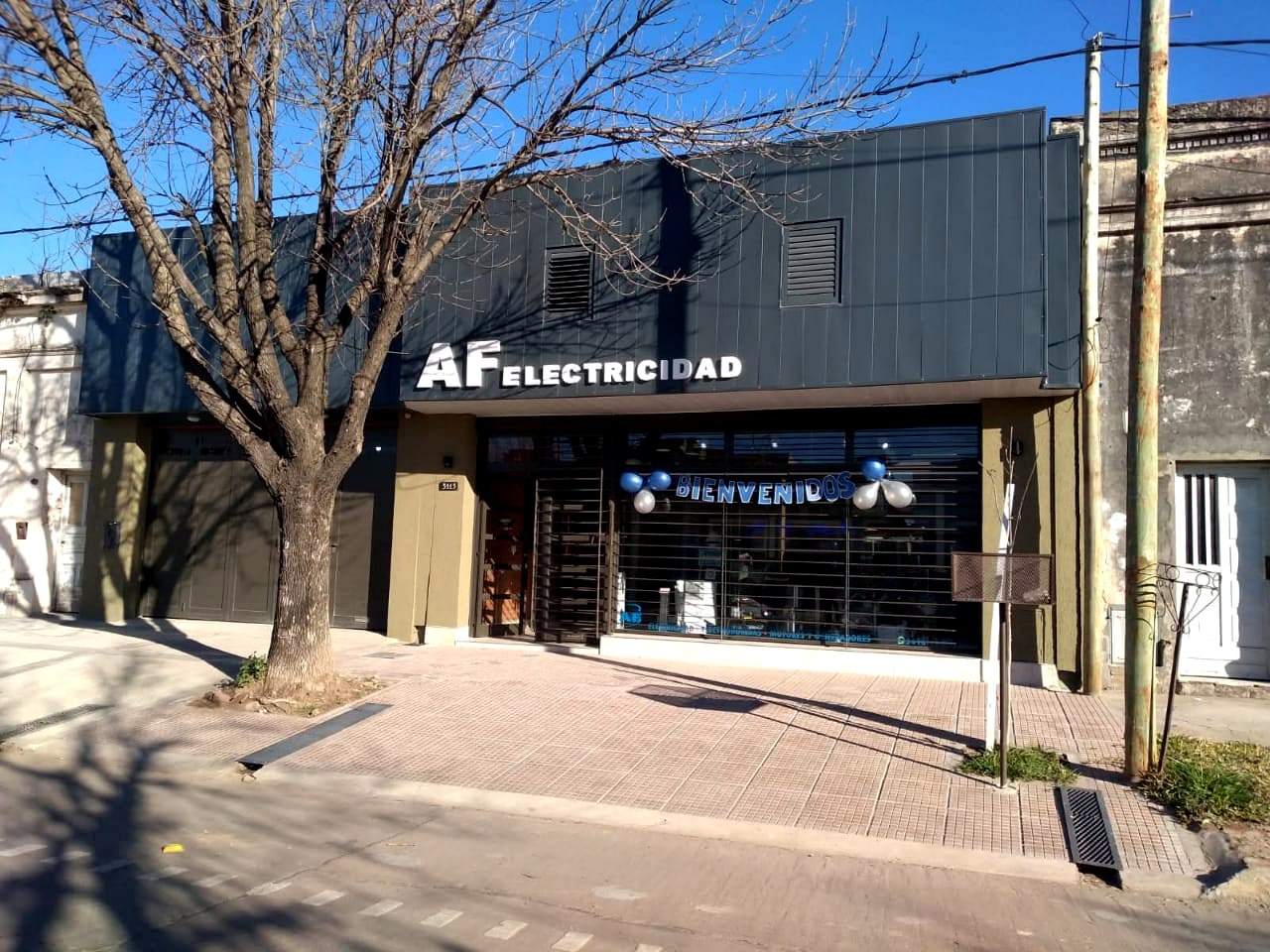 Frente del local de AF Electricidad